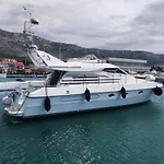 Luxury Yacht - Lex Of The Seas بوتيل