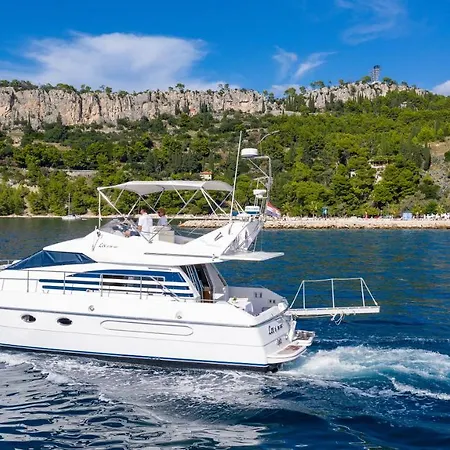 ספינת מלון Luxury Yacht - Lex Of The Seas *